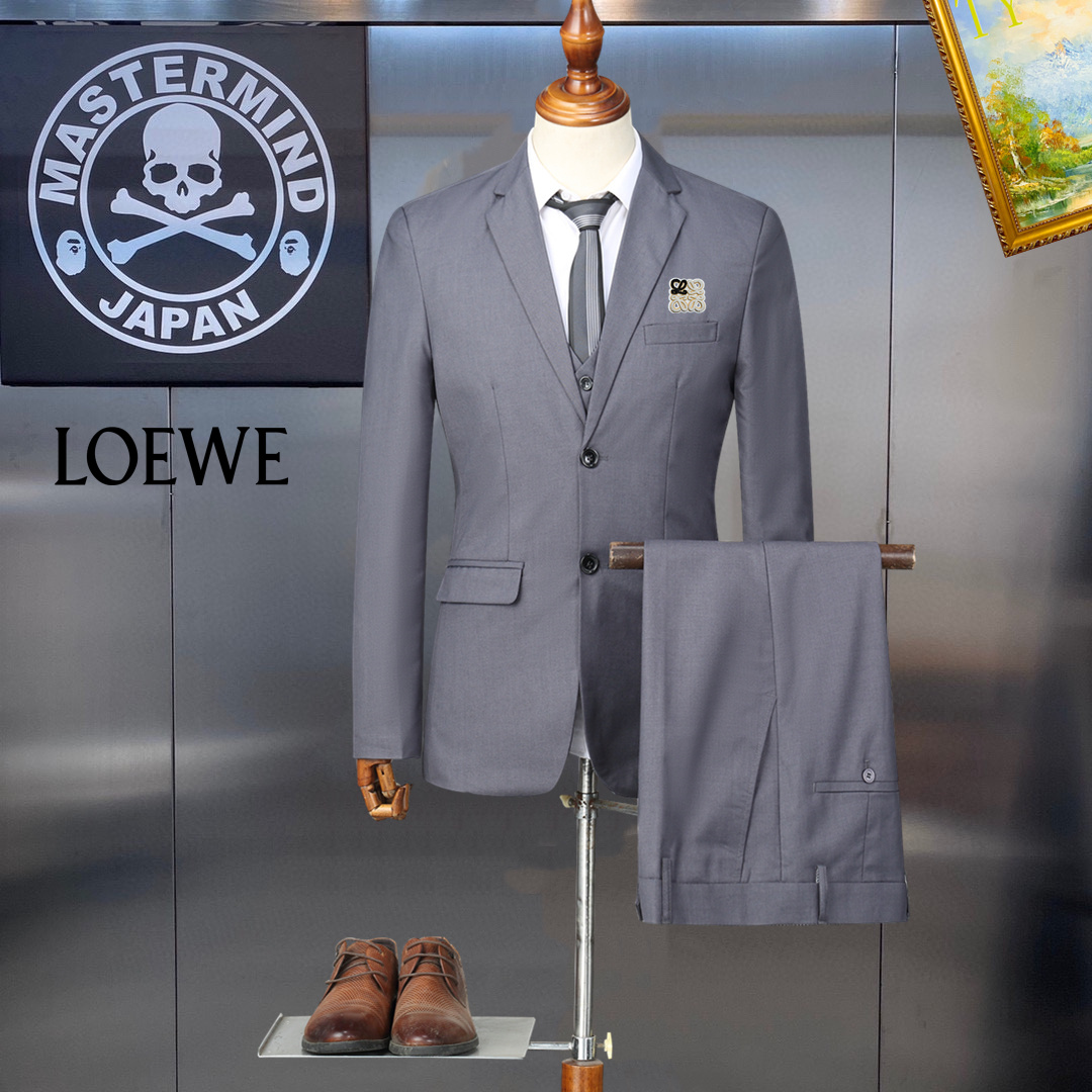 Loewe Business Suit